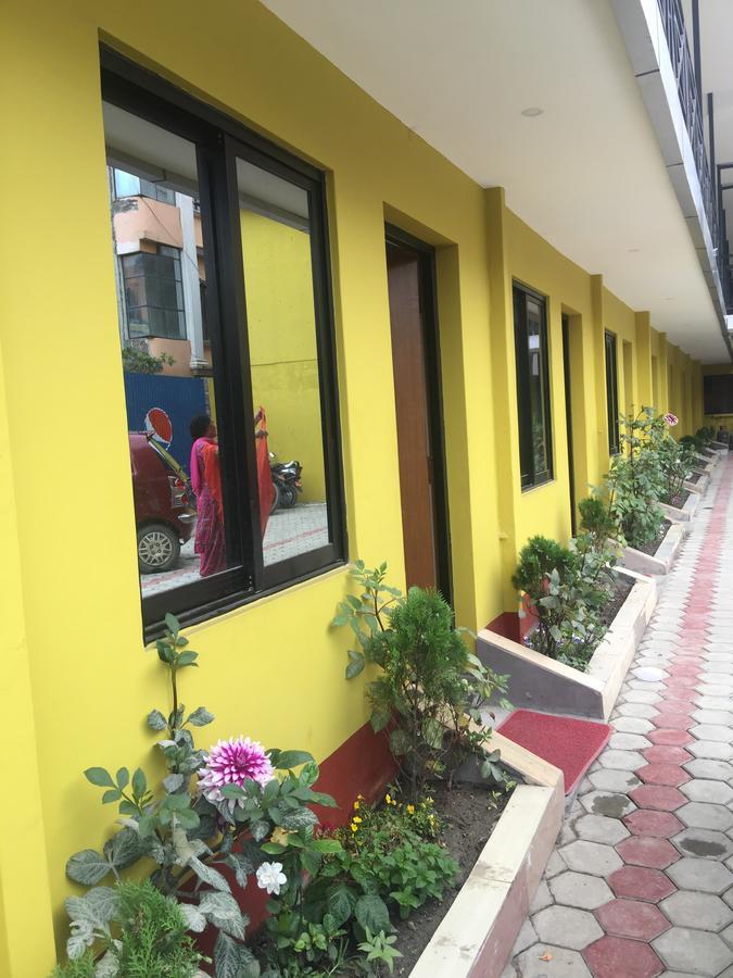 Hotel Dine & Dream Catmandu Exterior foto