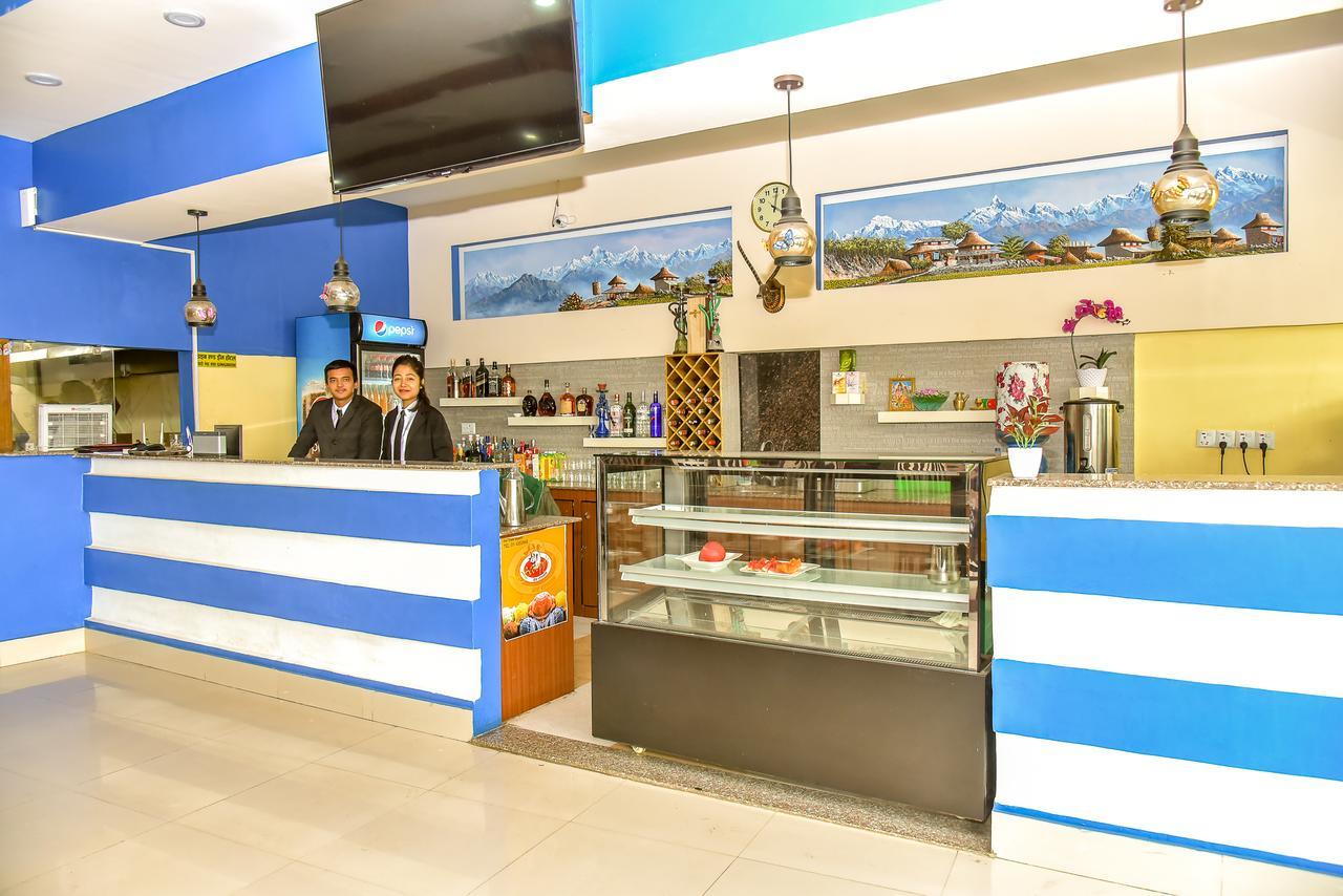 Hotel Dine & Dream Catmandu Exterior foto